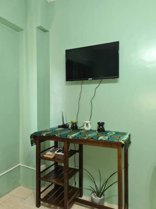 Affordable Staycation In Valleygolf Cainta Kültér fotó